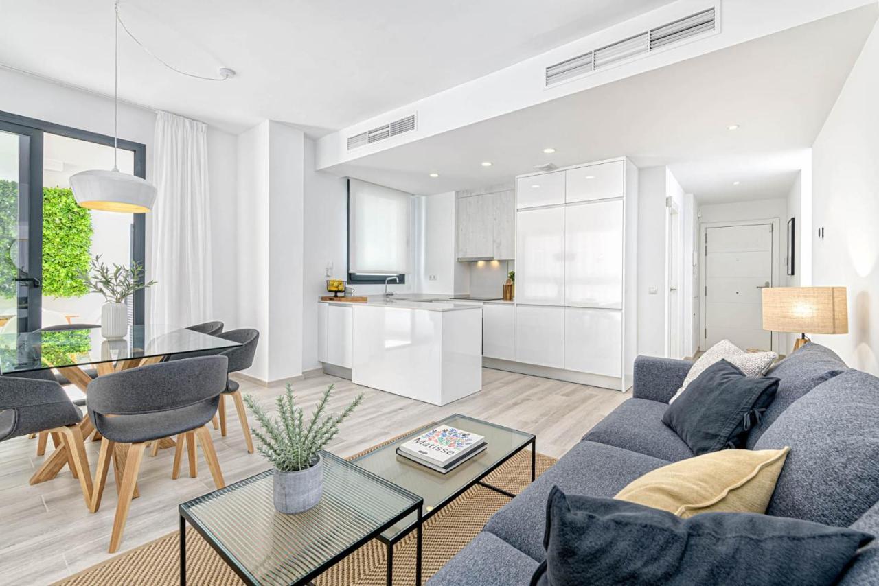 Constancia Apartment In Malaga By Solaga Holiday Homes ภายนอก รูปภาพ