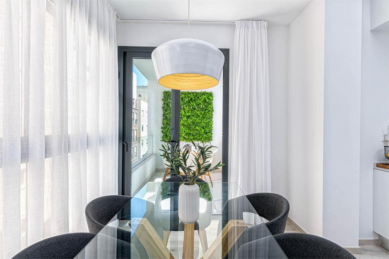Constancia Apartment In Malaga By Solaga Holiday Homes ภายนอก รูปภาพ