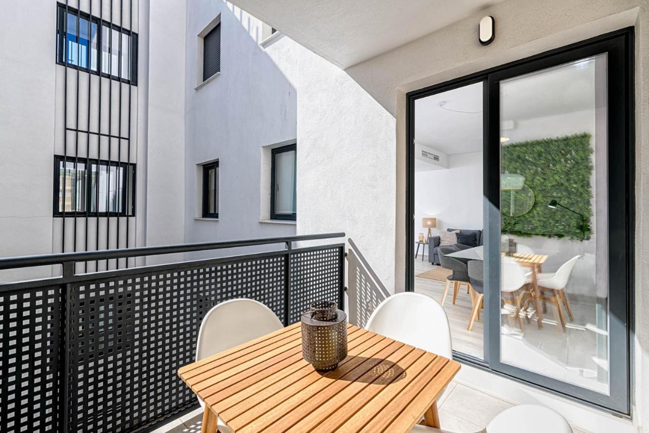 Constancia Apartment In Malaga By Solaga Holiday Homes ภายนอก รูปภาพ