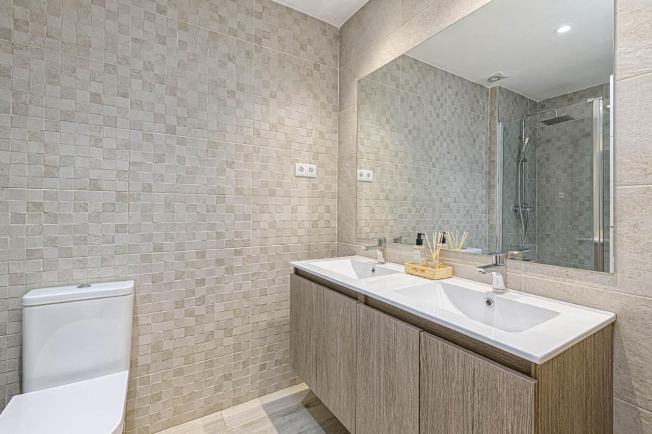 Constancia Apartment In Malaga By Solaga Holiday Homes ภายนอก รูปภาพ